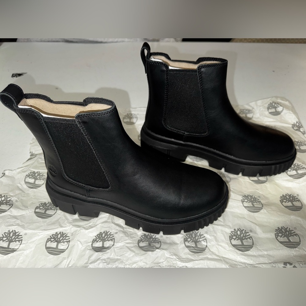 Size 6.5 Timberland Black Chelsea Lug Sole Ankle Boots Womens